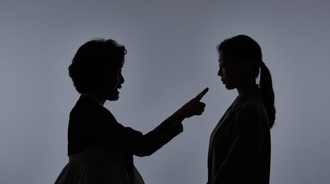 수능 앞둔 아들, 코피까지...자고 가겠다는 시어머니 거절하자 시누이 '막말'