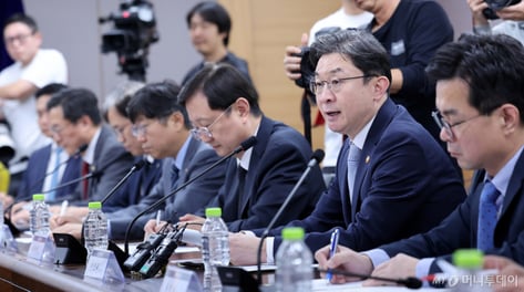 [단독]은행 이어 보험·증권사도 '침투 흔적'…금융권 전방위 해킹 시도
