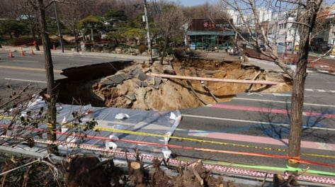 [단독]"싱크홀, 내비에 연계" 대통령에 보고했는데… 표출된 사고 '0건'