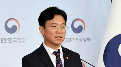 "비타민 주사라 속이고 납 배출" 의혹...노동부, DN오토모티브 수사 의뢰