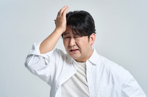 "킁킁, 왜 아무 냄새 안 나지?" …이런 사람, 편두통 위험 19%↑ 썸네일