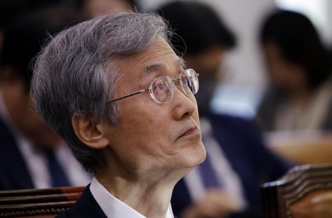 조희대 대법원장 "대법관 재제청 靑 공문, 헌법적 근거 명확하지 않았다"