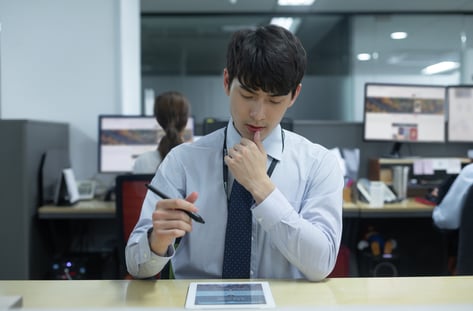 "팀장님, 오늘 연차 쓸게요" 출근 직전 통보...법적으로 가능? 썸네일