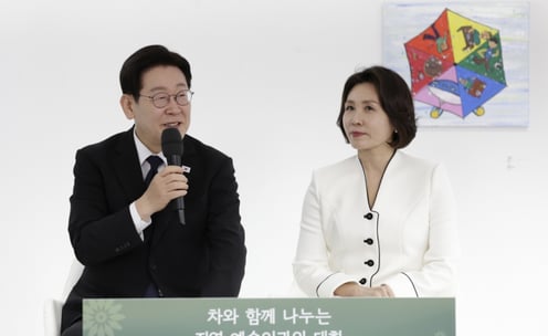 李 대통령 60.3%·민주당 50.5% '동반 상승'…'내홍' 국힘 31.9%