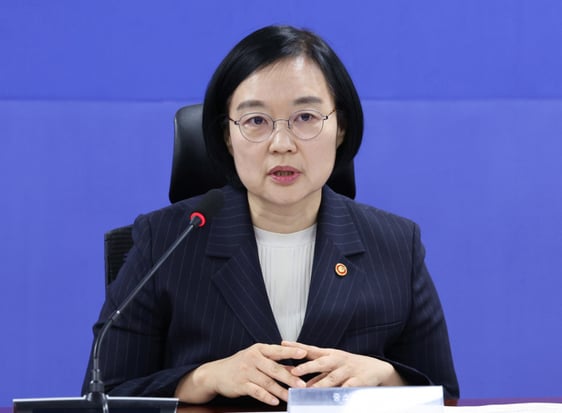 정치인 대신 IT CEO 출신…한성숙 지명 배경엔 '민생·AI' 썸네일