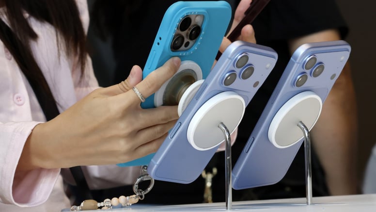 "New phone reboots on its own": Apple iPhone 18 Pro sees surge in exchanges and refunds