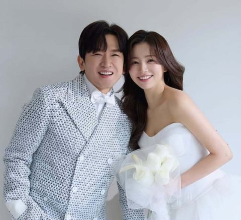 신화 이민우 결혼식, 신혜성만 불참?...'SNS 구설' 김동완 등 찰칵