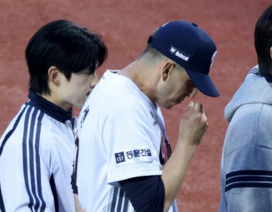 아! '날벼락' 1선발 끝내 어깨 부상 충격 발표, '1위·1위' 폰세급 활약이었는데→결국 '새 외인' 뽑나