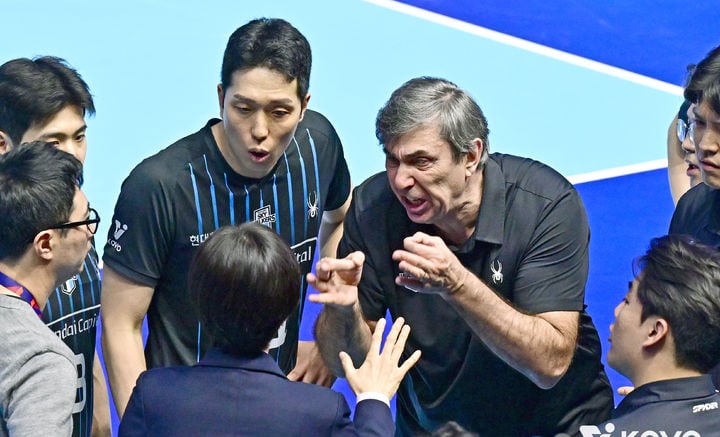 '레오 서브가 진짜 아웃?' 현대캐피탈, 판정에 강력 반발... KOVO에 공식 이의제기