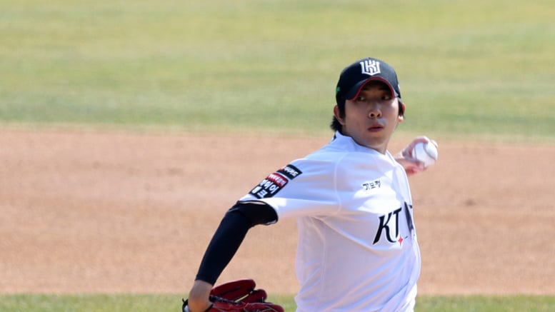 "(소)형준이가 옆에서 계속..." 확 달라진 KT 5선발, 식습관 바꾸고 6회도 148㎞ 쾅! 룸메이트 참견이 싫지 않다