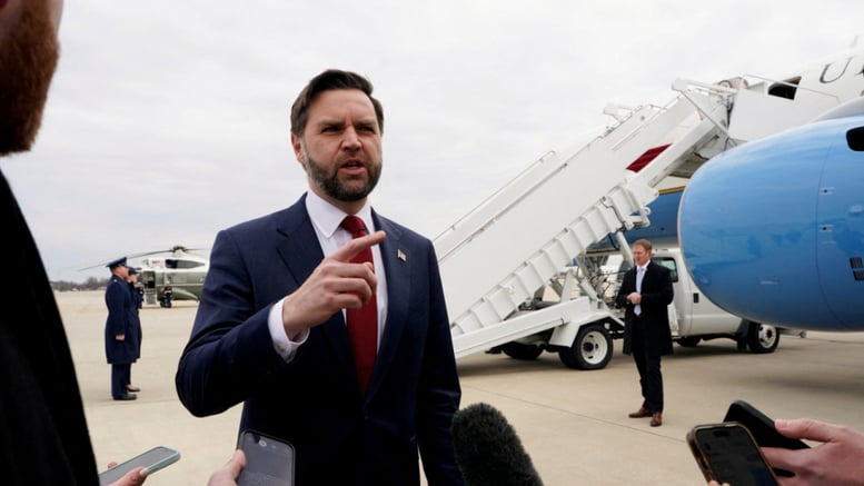 다시 막힌 호르무즈, 뱃머리 돌린 유조선...미국 "약속 어기면 심각한 대가"