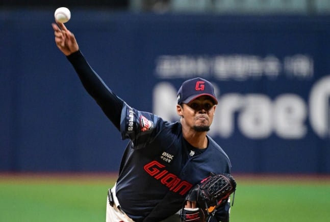 김태형이 복기한 '157㎞' 로드리게스 "8회 바꾸려고 했는데 본인이 올라가더라→아직 불펜은 지친 것 없어"