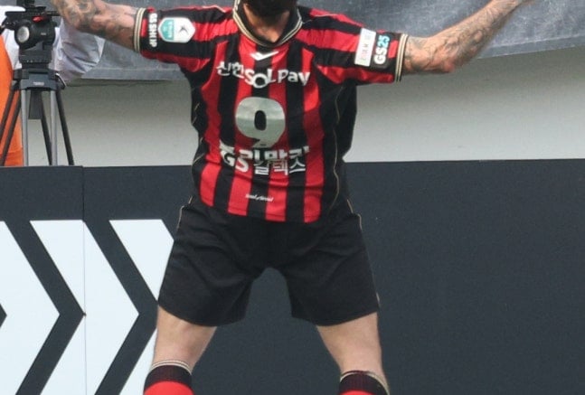 '클리말라 추가시간 극장골' 서울, 전북 1-0 꺾고 '전설 매치' 승리... '상암 징크스' 9년(3205일) 만에 끝냈다 [상암 현장리뷰]