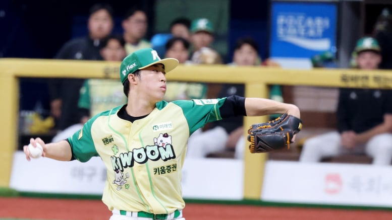 [포토] 롯데전 역투하는 배동현