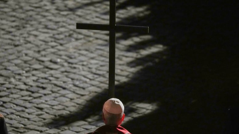 '미국인' 교황도 "전쟁 축복할 수 없어"…성난 트럼프 말폭탄[글로벌키맨]
