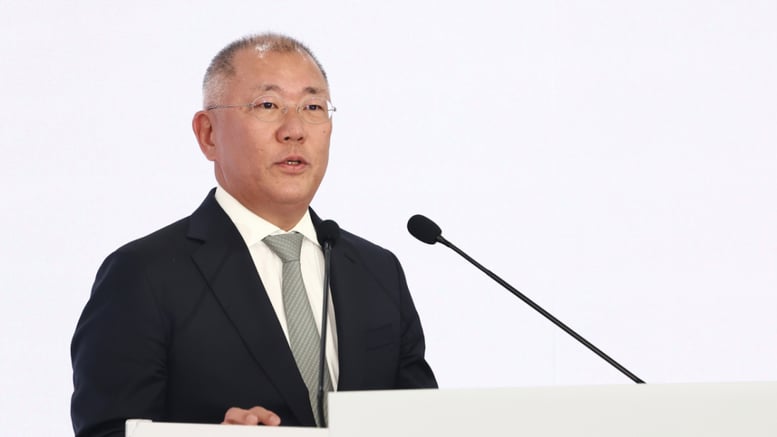 정의선 회장 "'로보틱스·피지컬AI' 현대차그룹 진화의 중심"