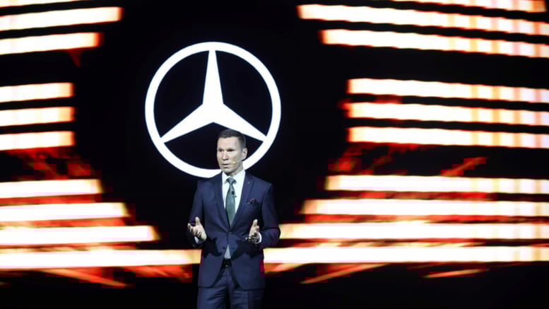 "BMW 제쳤다" 벤츠, 매출 6조 돌파 1위 탈환...테슬라, 첫 '3조 클럽'