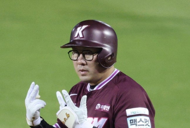 '한화서 영입' 안치홍, 선발 2루수로 나온다! 무려 242일만→사령탑 "내야수 부상자가 많아서..."