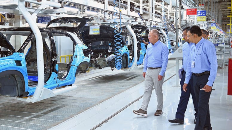 분기 20만대 벽 뚫은 현대차.."인도의 홈브랜드" 정의선 뚝심 통했다