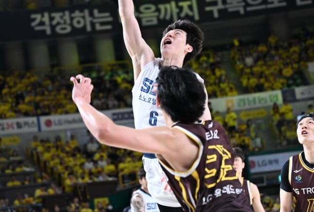 MVP 이정현+신인왕 켐바오 '맹활약'... 소노, LG 연파하고 챔프전 진출 확률 100% 잡았다