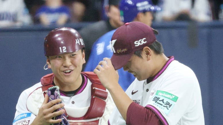[포토] 박정훈 '건희 형 고마워요'