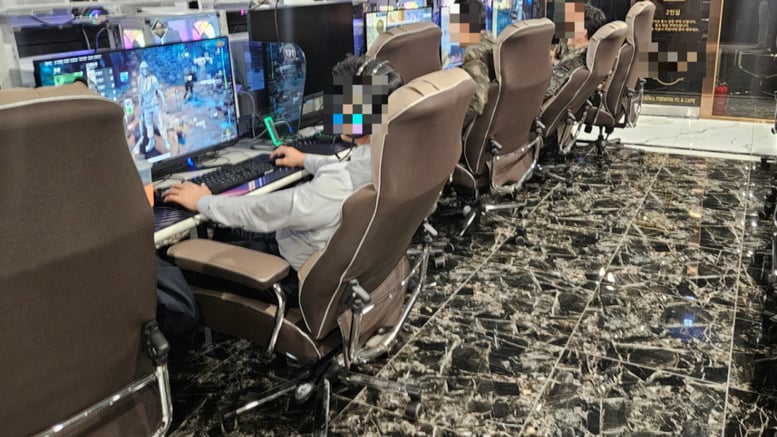 벌써부터 에어컨 풀가동…장사보다 전기료가 더 무서운 동네 사장님들