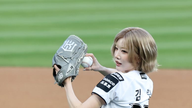 [포토]'힘을 너무 뺐나..패대기' 아르테미스 김립