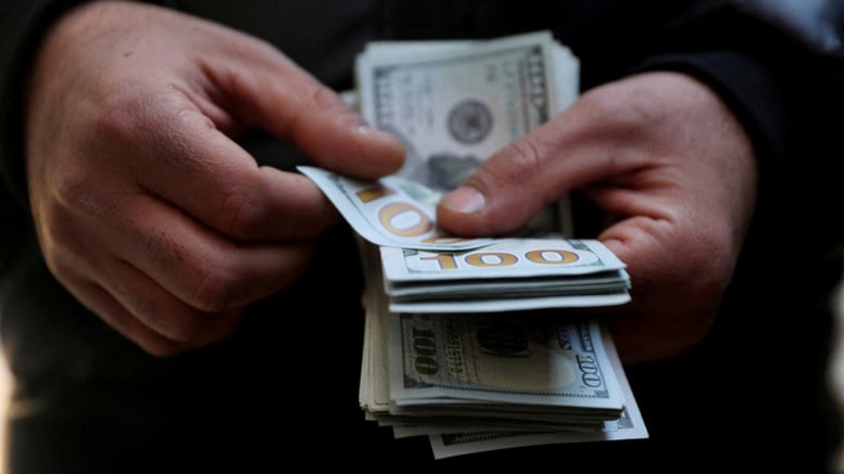 "내 돈이 휴지조각 됐다"...이란 리알화 '사상 최저' 폭락