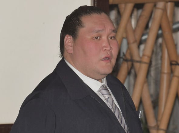 '176kg 레전드' 제자 뺨을 주먹으로 '퍽'→"고작 2번 때린 것 가지고..." 황당 공식발표 논란