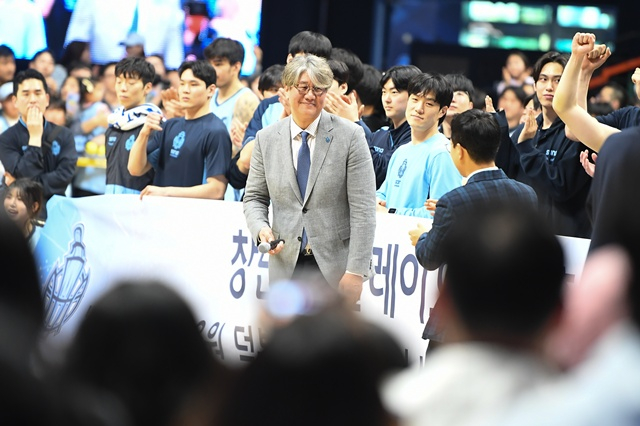 소노의 기적, 전설이 될까... 구단 첫 우승 넘어 '퍼펙트 텐' 대기록 정조준