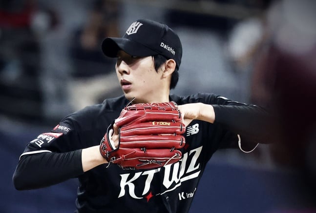 '와' AG 유력 좌완, 157㎞ 안우진 상대 7이닝 84구 KKKK 위력투... 류지현호 고민도 커진다