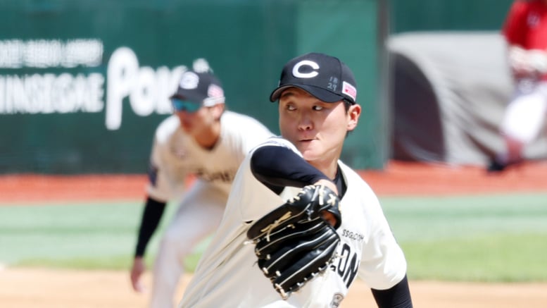 [포토]'역투는 기본이지!' 김건우