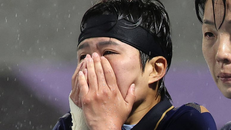 "죄송하다" 눈물 쏟은 지소연, PK 실축 연신 사과 "변명하지 않겠다... 책임감 많이 느껴" [수원 현장]