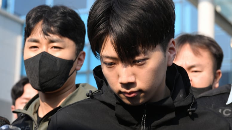 '여고생 살해' 장윤기 리얼돌, 경찰 아빠가 없앴다...감찰 실시