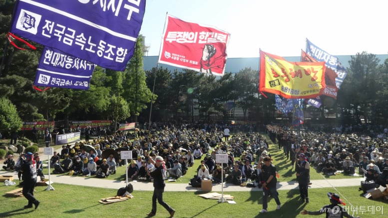 "순이익 30% 성과급+상여금 800%" 현대차 노조...하루 '8시간' 파업 압박