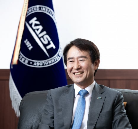 "KAIST 교수 750명 전원 'AI 단과대' 겸임교수 될 것"