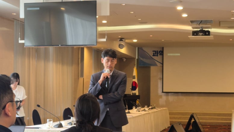 "우리 왜 떨어져"…'모티프' 이의신청에 과기정통부, 독파모 점수 추가 공개 검토