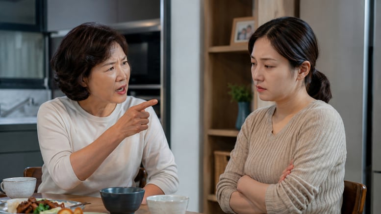 "재산 절반 내 몫" 각서도 썼는데…남편 사망 후 시모 "종이쪼가리일 뿐" 주장