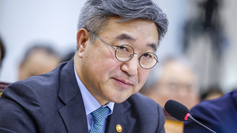 윤호중 장관 "지방세 체납관리단 2만→3만명 확대"